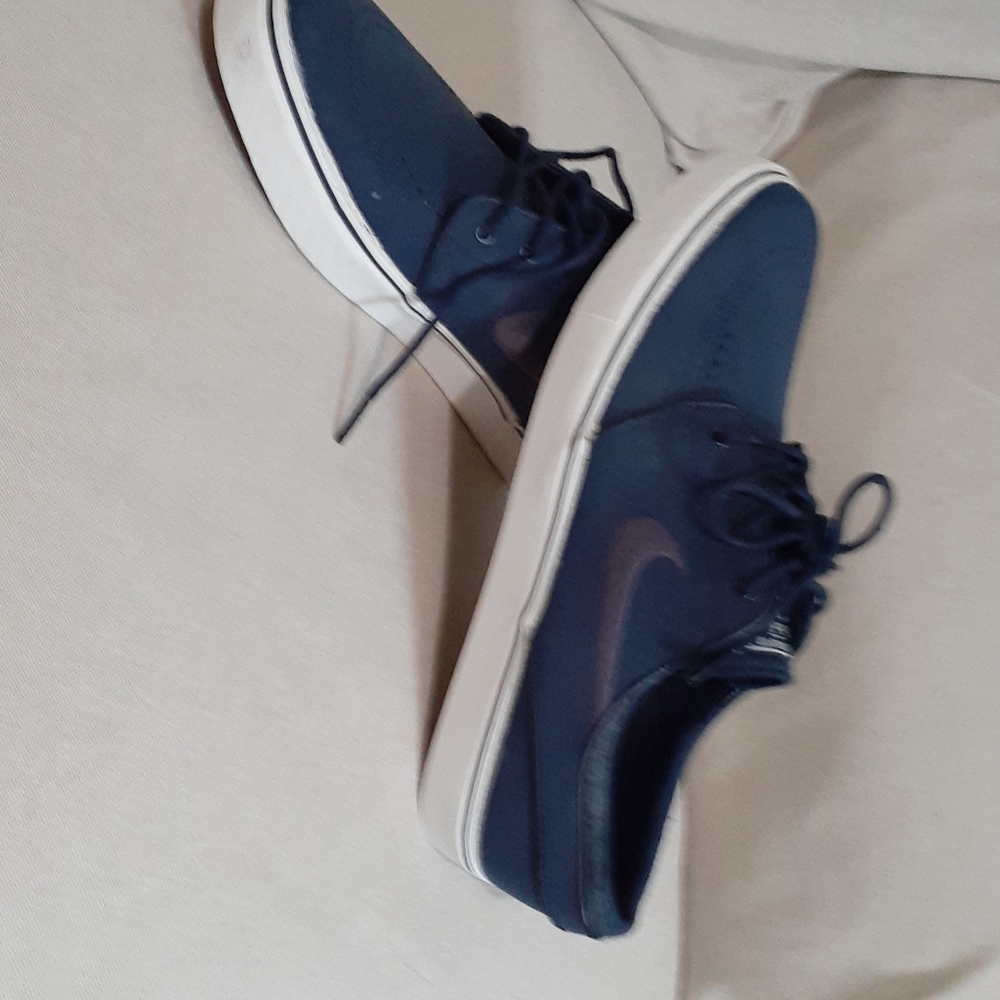 Nike skateboarding shoes